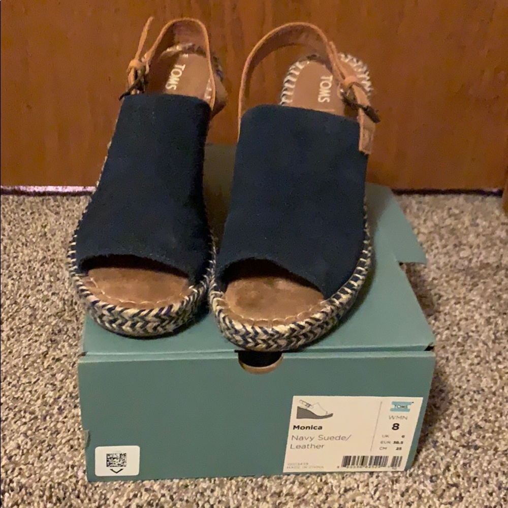 Women’s, Tom’s size 8 sandal